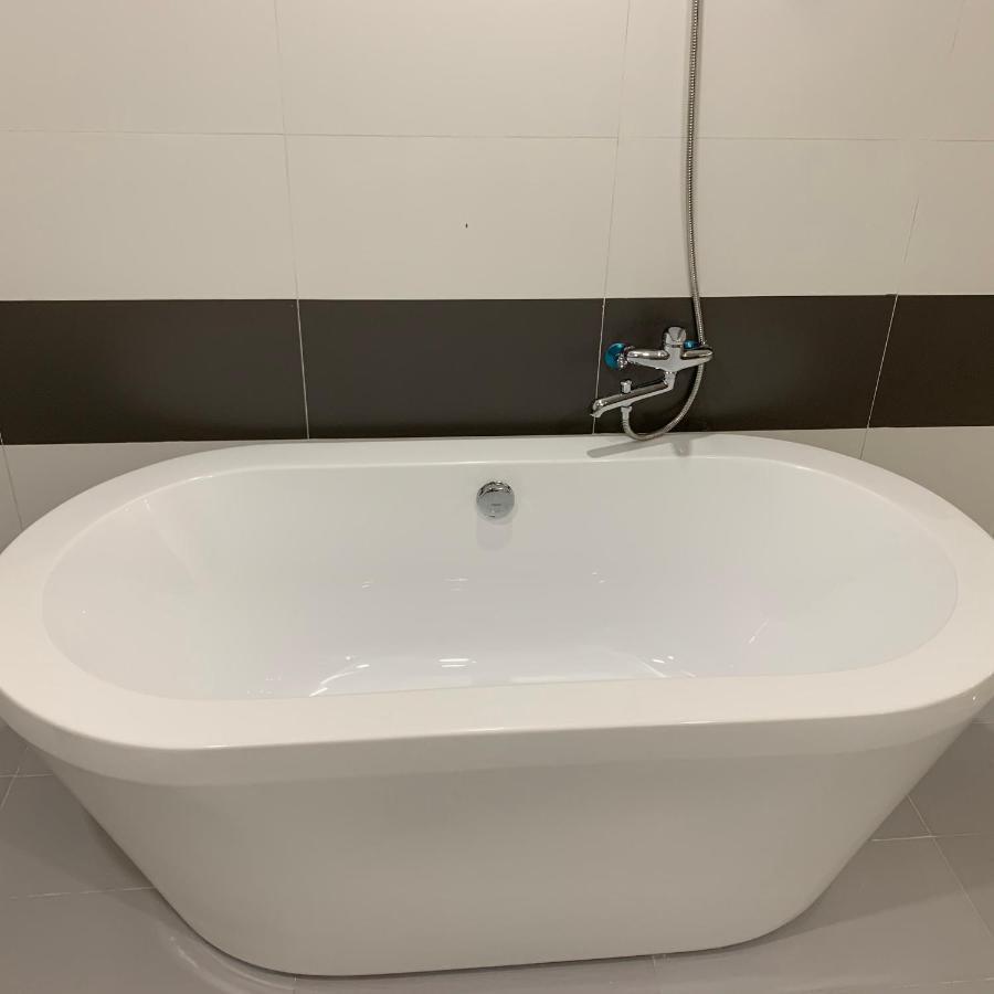 Tan Cuu Long Hotel Ho Chi Minh City Bagian luar foto